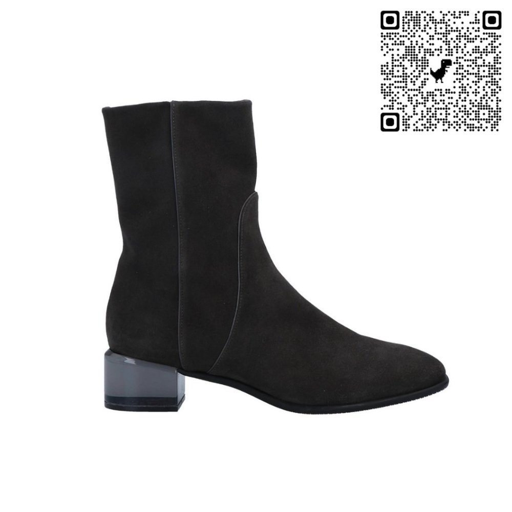 STUART WEITZMAN Clodette Slate Suede Ankle Boots